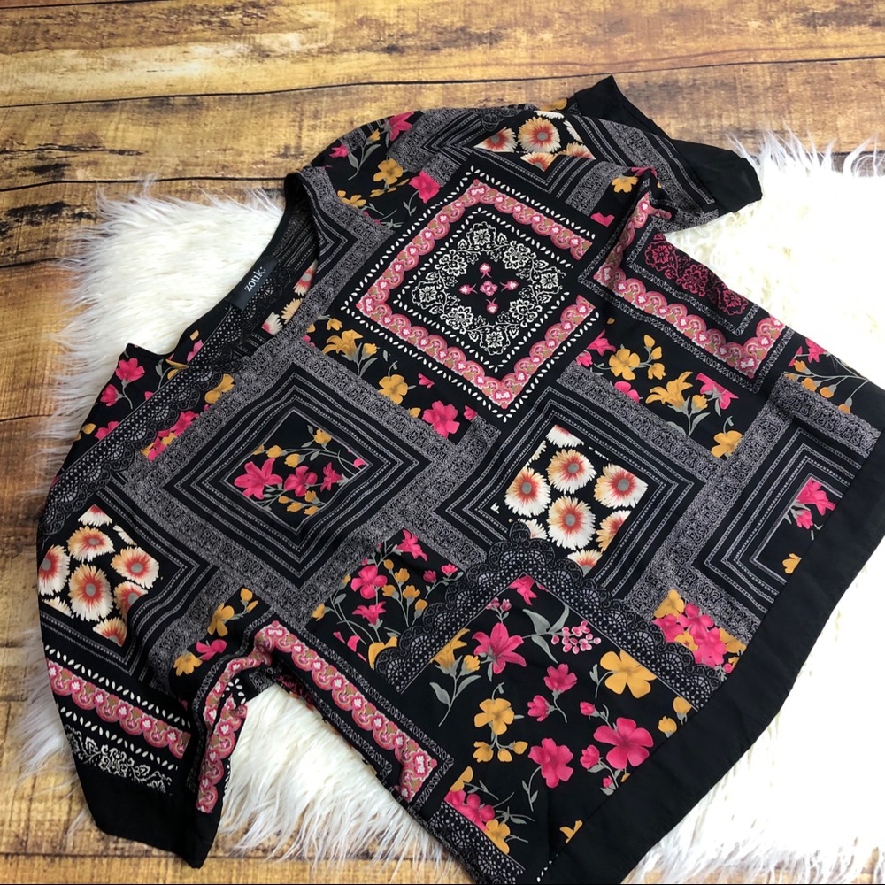 💥Zouk: top with flowers in squares